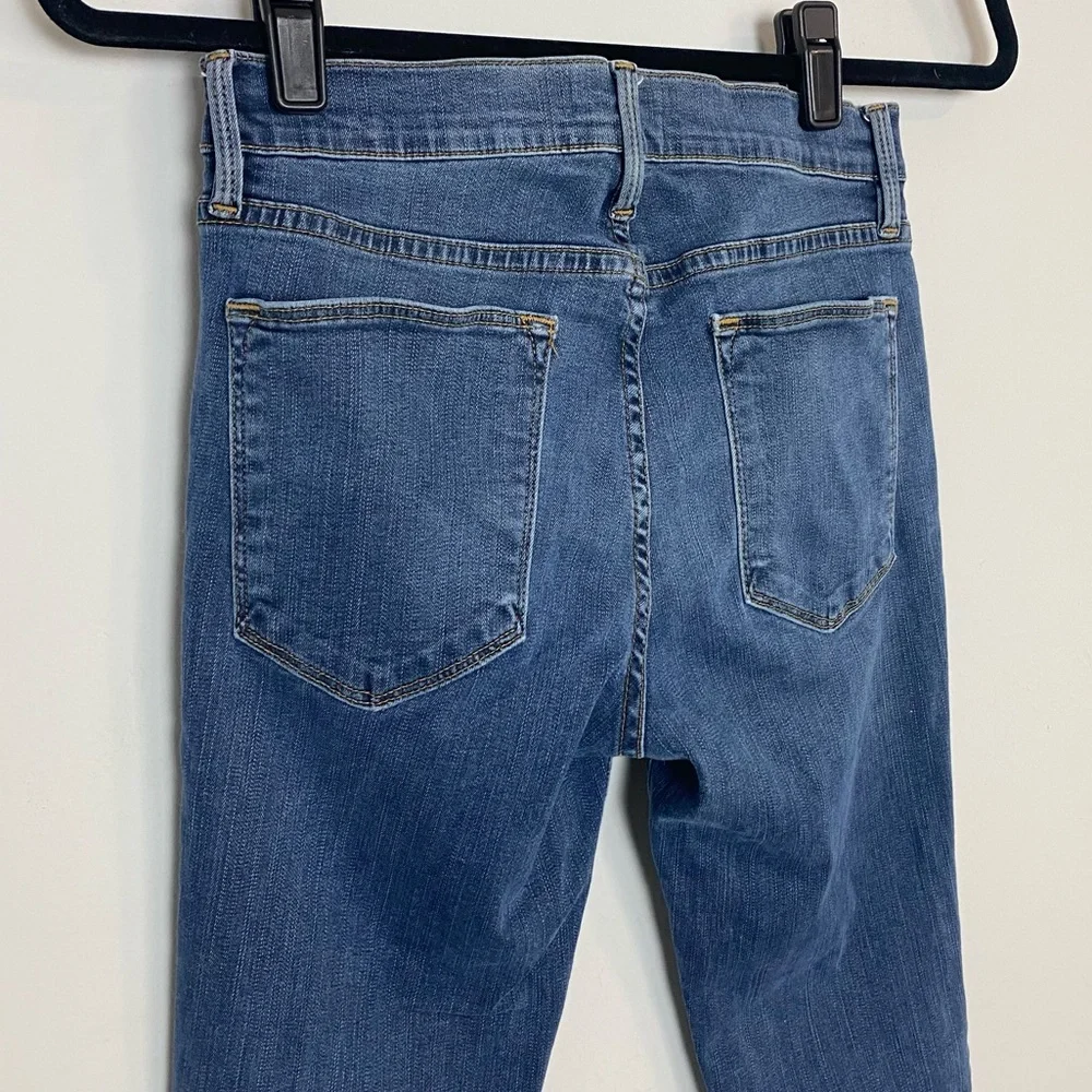 Frame Le High Skinny Released Raw Hem Jeans in Merrick Wash - Picture 9 of 11